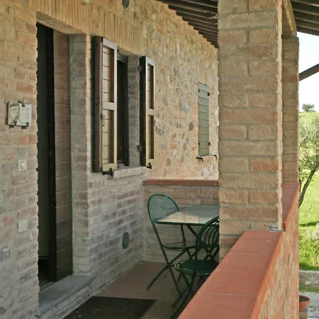 Apartment Locazione Turistica Borgo Granaro.2 *